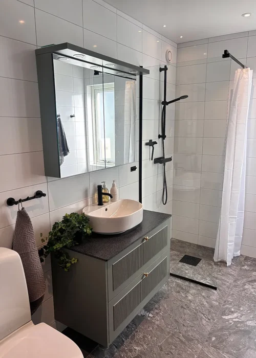 Badrum renovat av Next Level Bygg & Kakel